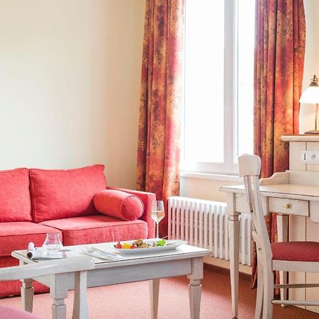 Hotel Restaurant Le Bristol นีเดอร์บรอนน์-เลส์-แบ็งส์ ภายนอก รูปภาพ